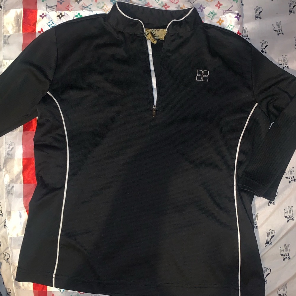 Mid sleeve shirt